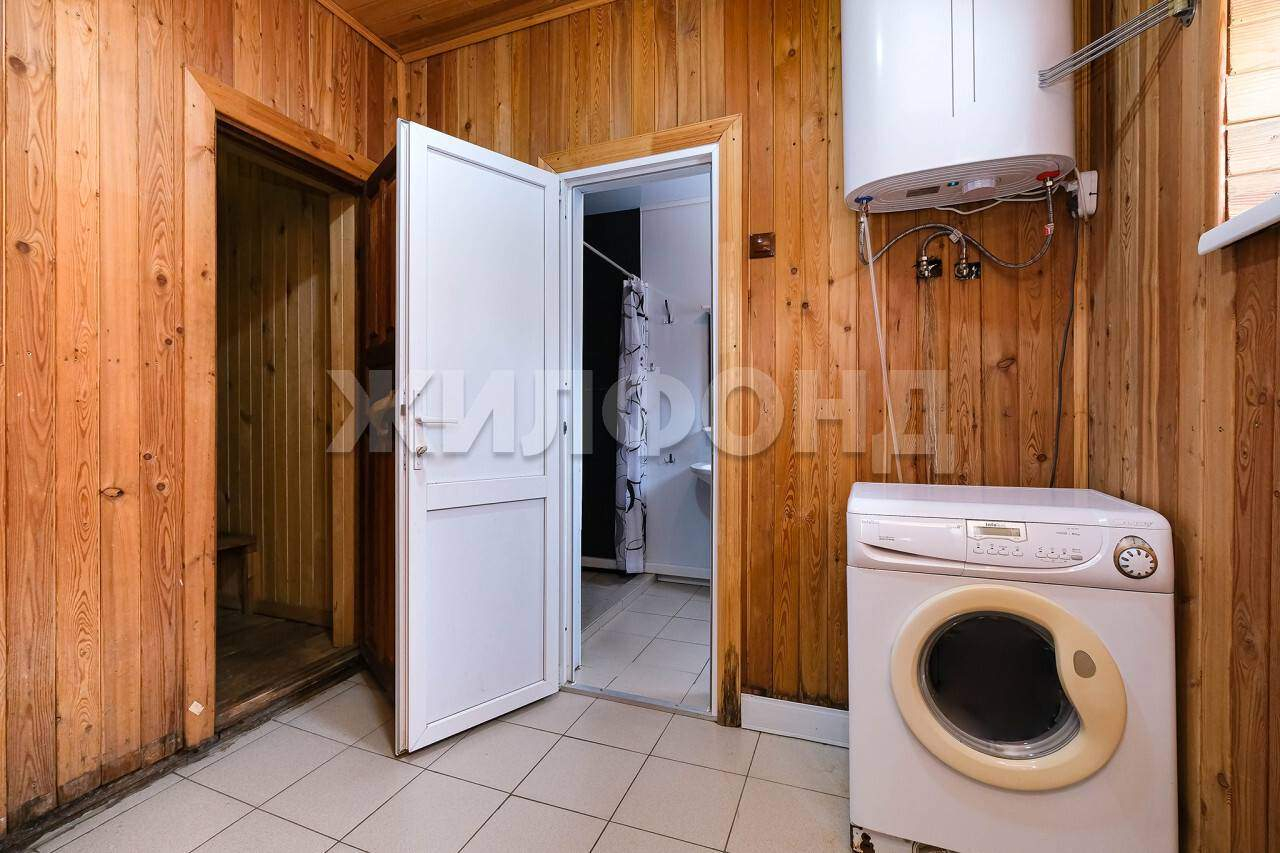 Дом на продажу в Новосибирске, Чемпионская улица фото №5