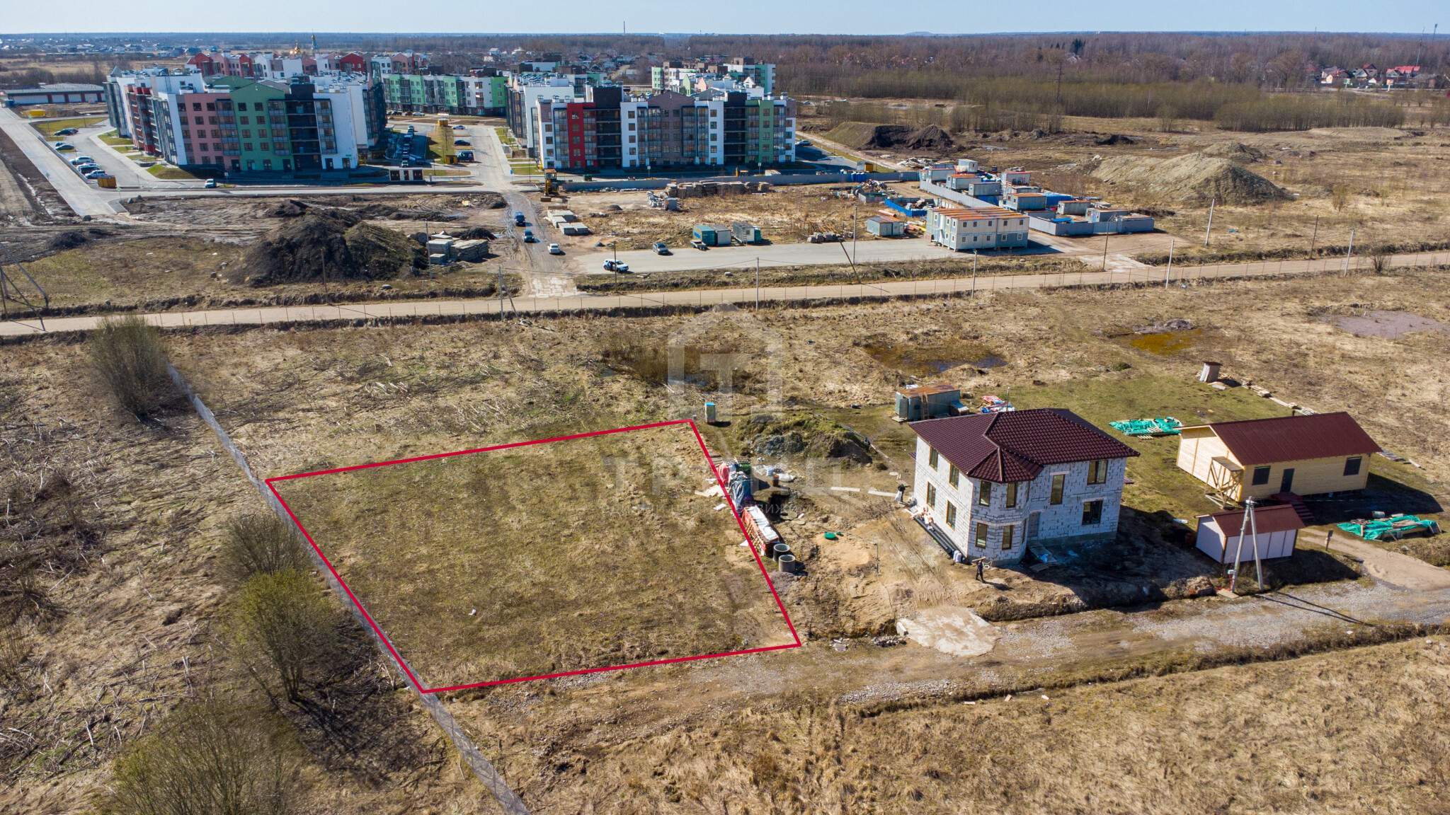 Продам земельный участок 1375 м.кв.