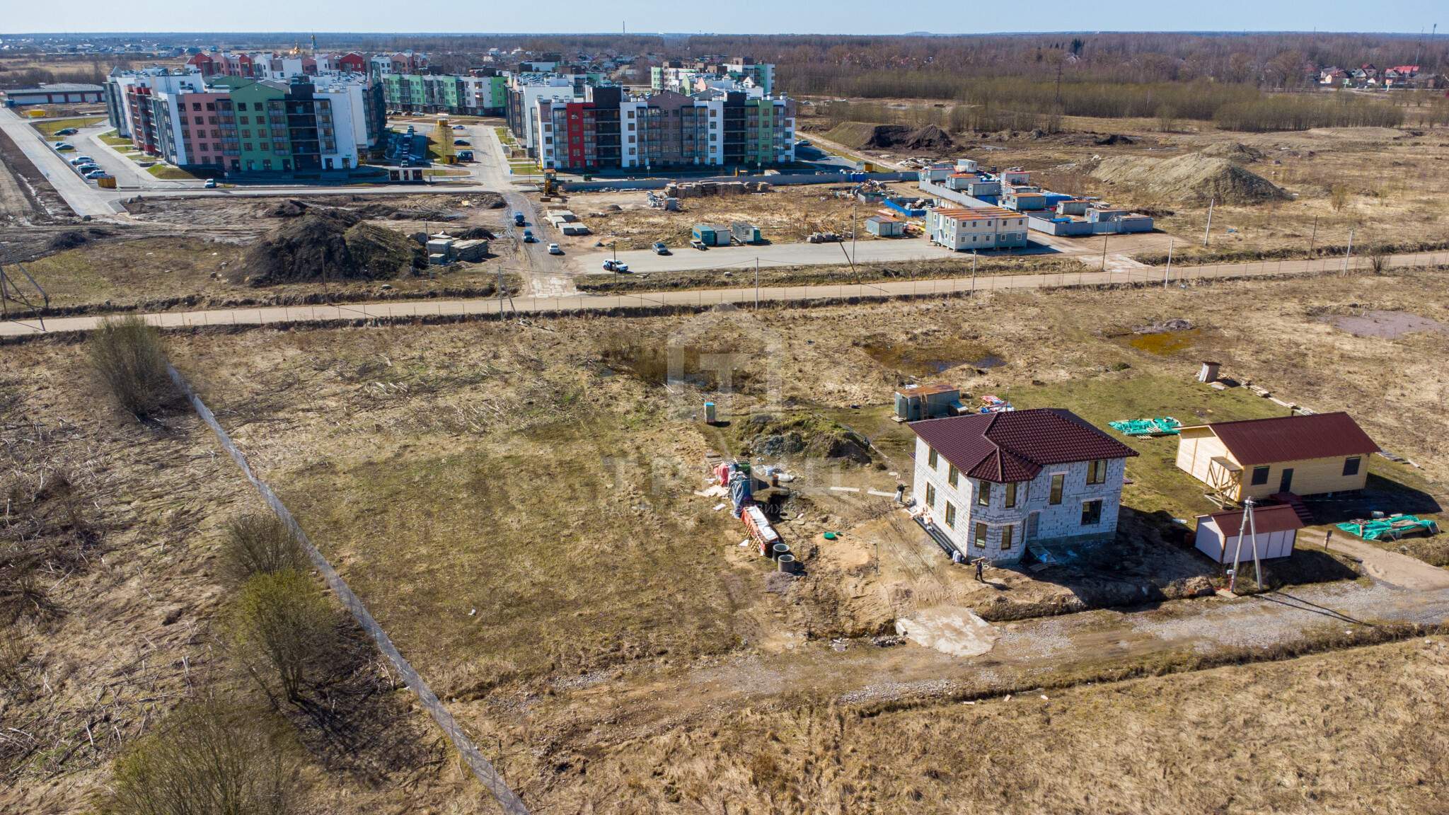 Продам земельный участок 1375 м.кв.