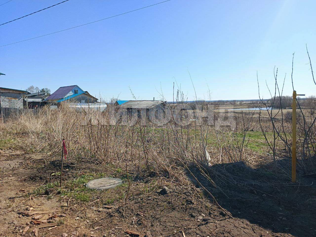 Продам земельный участок 1330 м.кв.