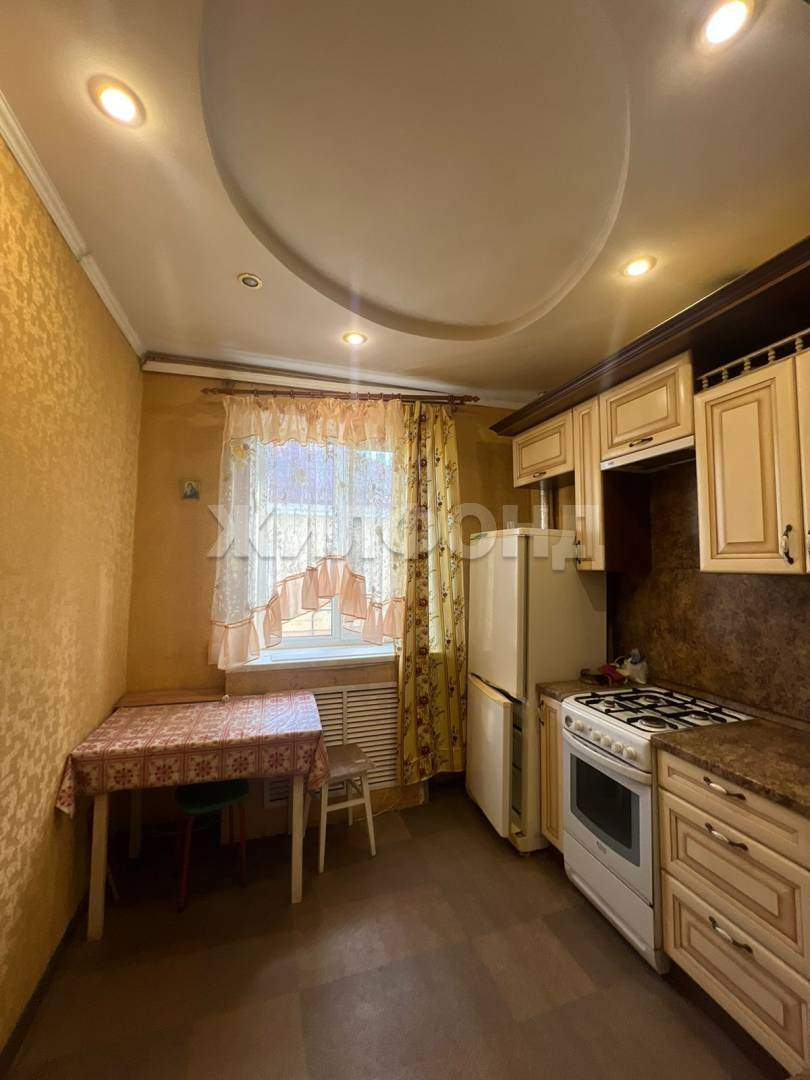 Квартира на продажу в Брянске, Калинина улица, 107 фото №2
