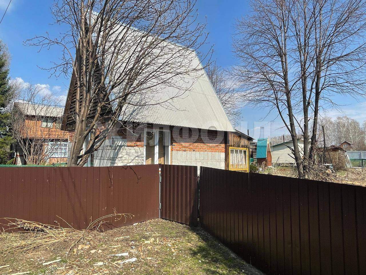 Продам земельный участок 600 м.кв.