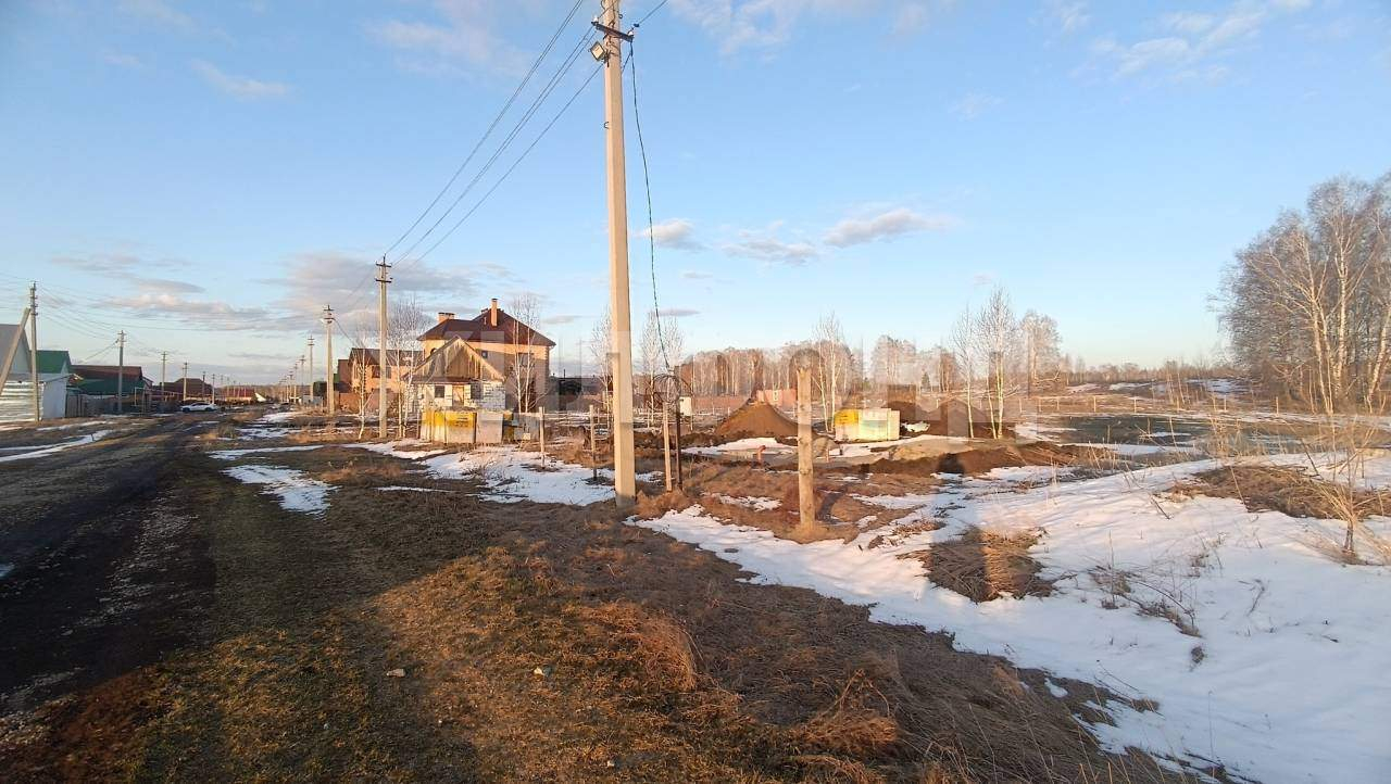 Продам земельный участок 1000 м.кв.