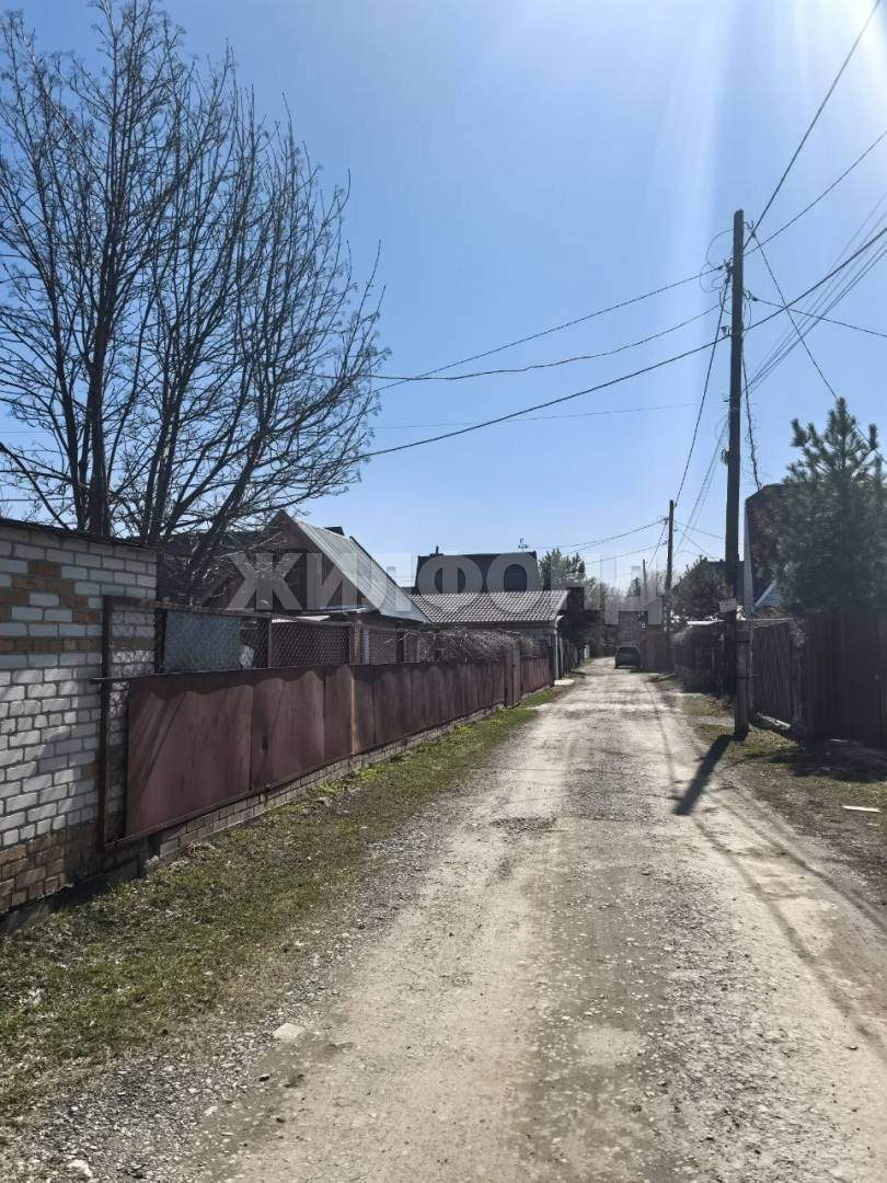 Продам земельный участок 470 м.кв.