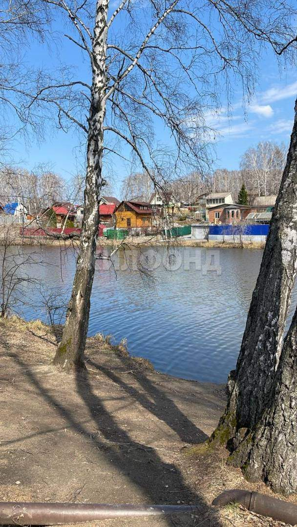 Продам земельный участок 389 м.кв.