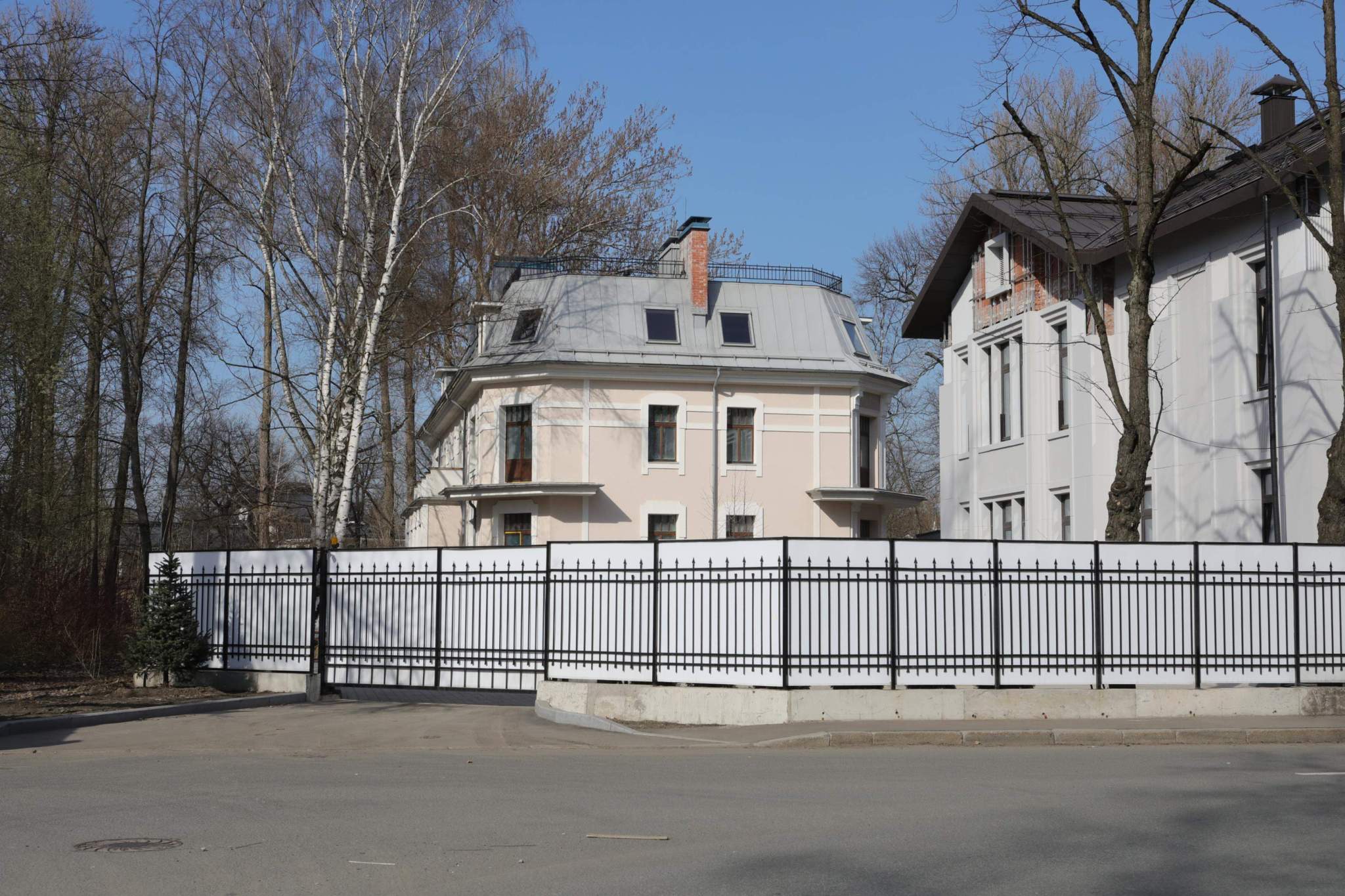 Коттедж на продажу в Санкт-Петербурге, Реки Малой Невки набережная, 37 фото №2