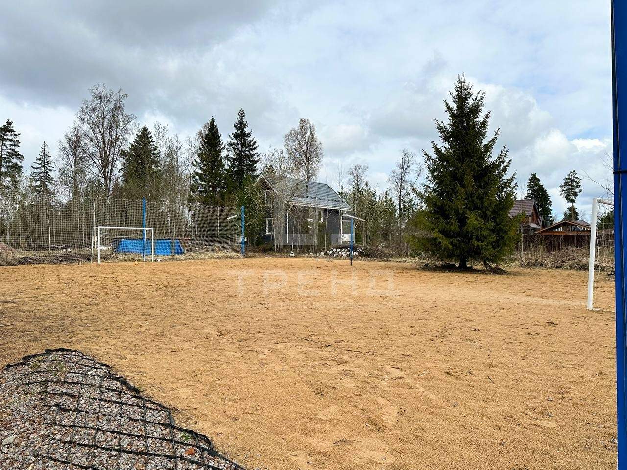 Продам земельный участок 809 м.кв.