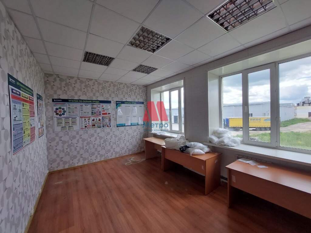 Продам торговое помещение 417 м.кв.