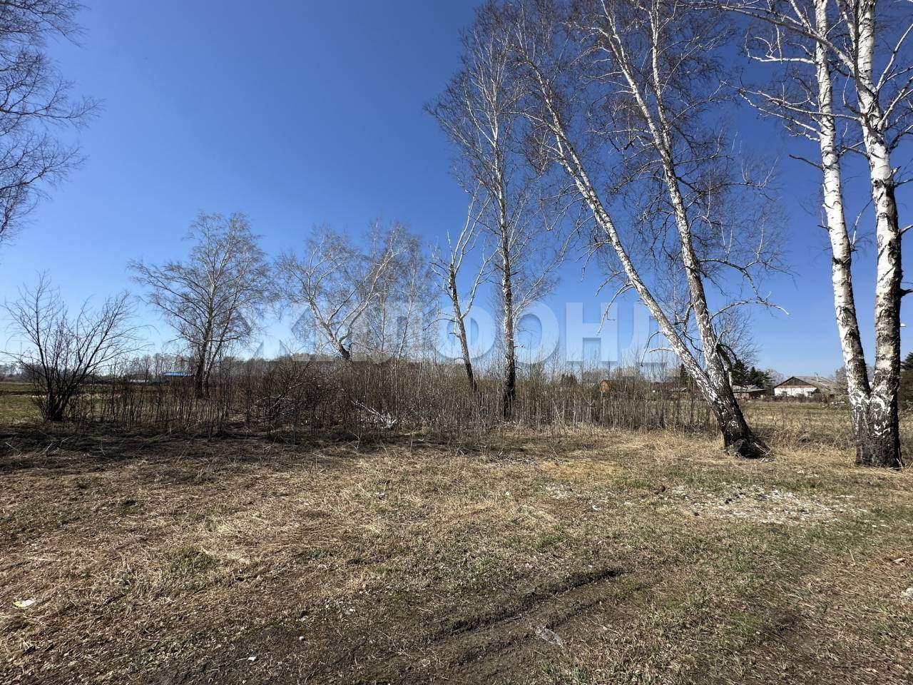 Продам земельный участок 1585 м.кв.