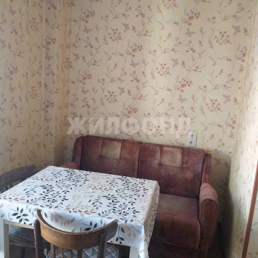 Квартира в аренду в Новосибирске, Героев Революции улица, 33 фото №2