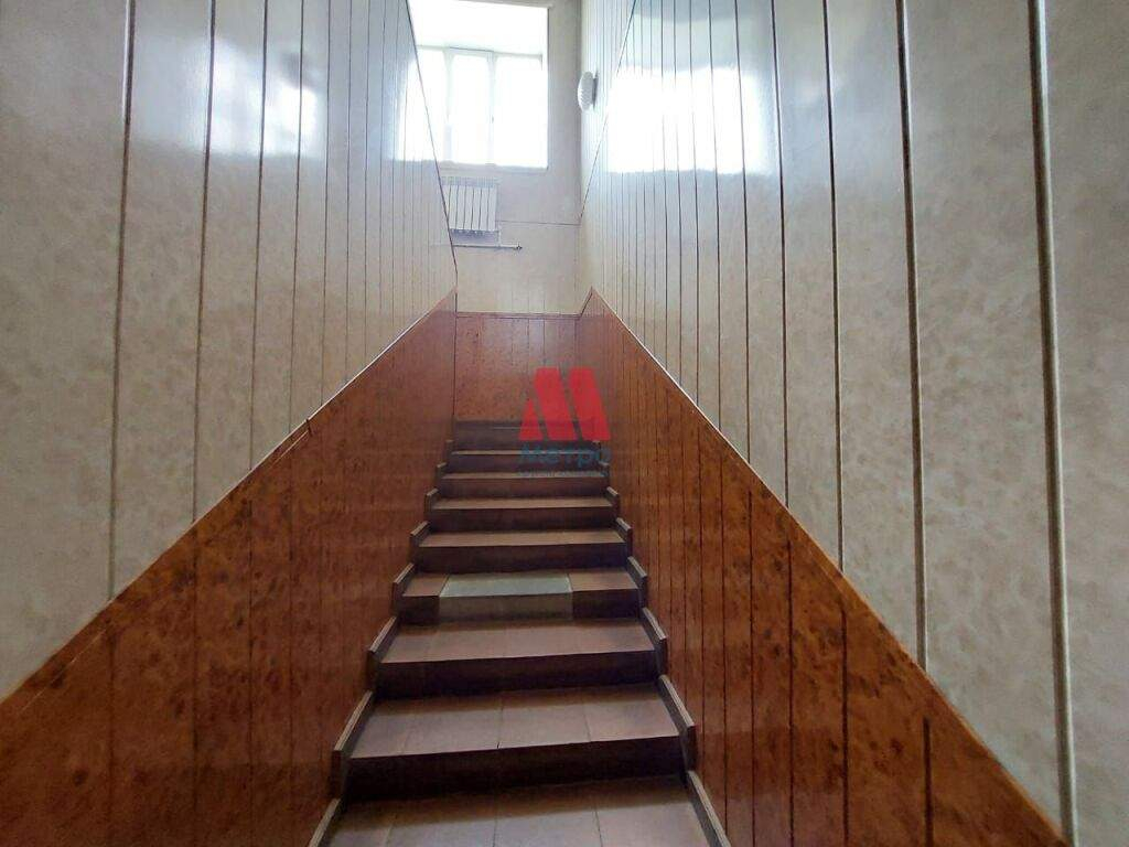 Продам торговое помещение 417 м.кв.