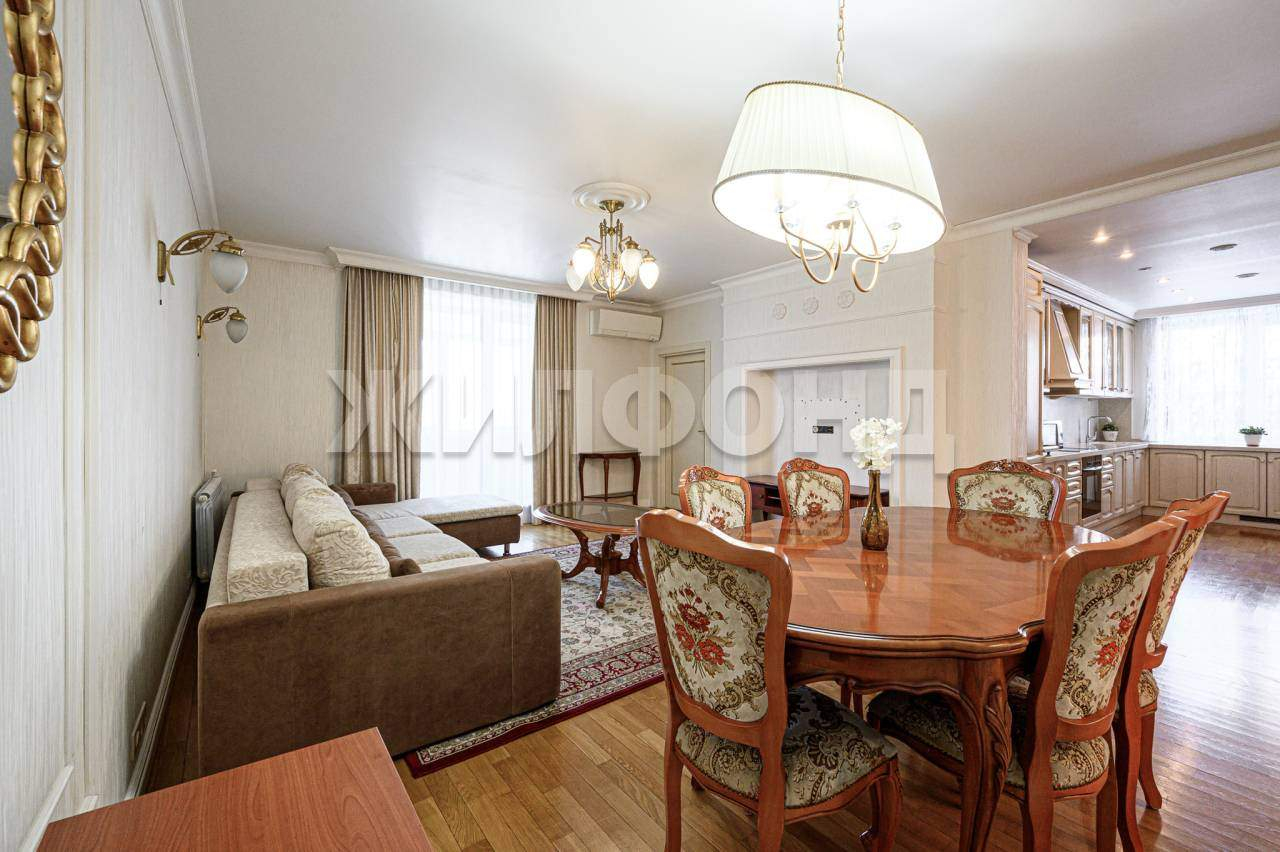 Квартира на продажу в Новосибирске, Советская улица, 56