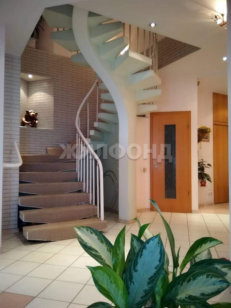 Квартира на продажу в Барнауле, Партизанская улица, 83 фото №2