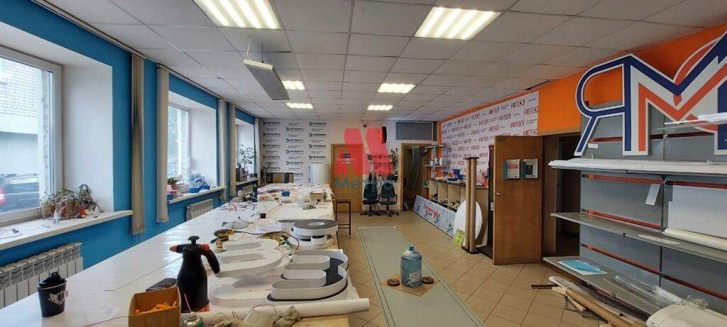 Продам торговое помещение 417 м.кв.
