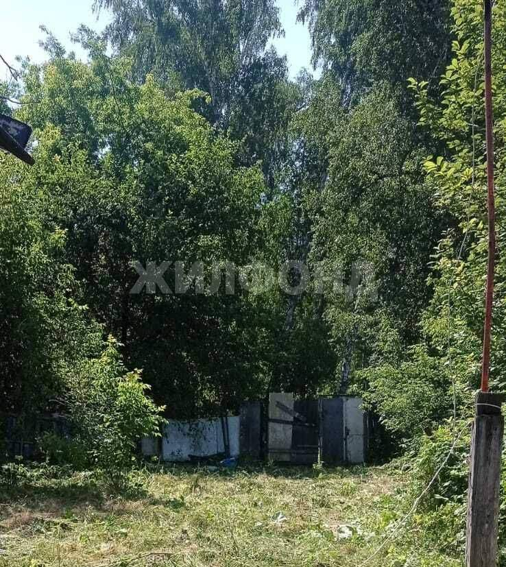 Продам земельный участок 1100 м.кв.