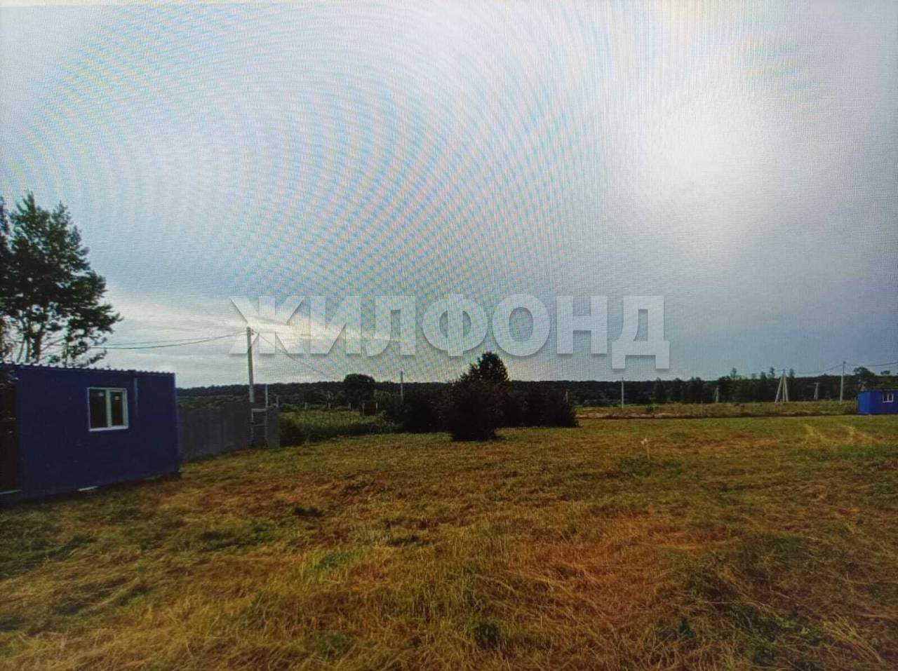 Продам земельный участок 2500 м.кв.