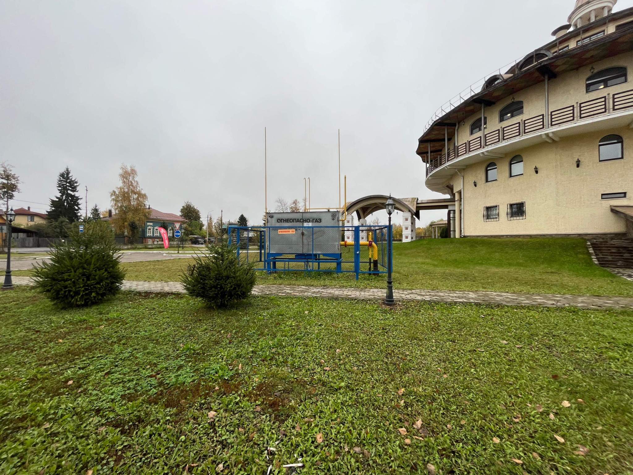 Продам торговое помещение 6238.7 м.кв.