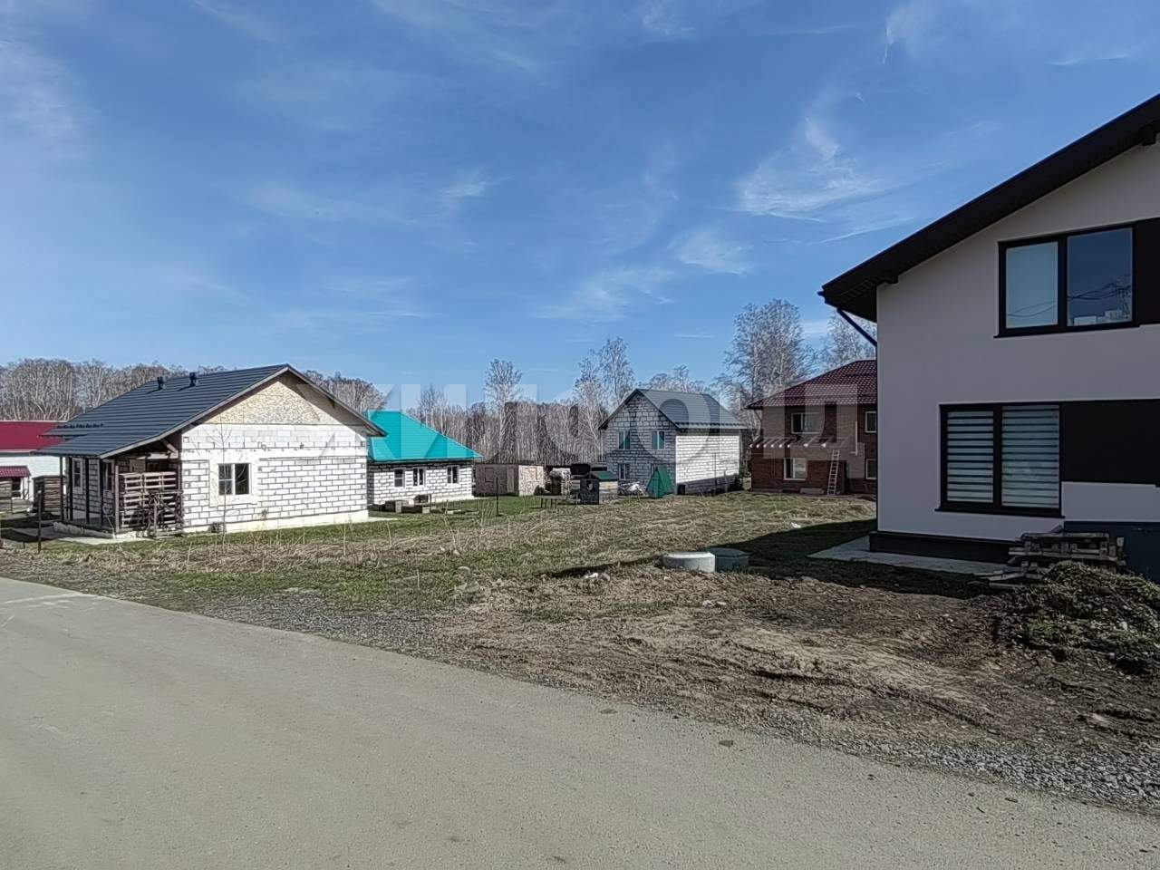 Продам земельный участок 800 м.кв.
