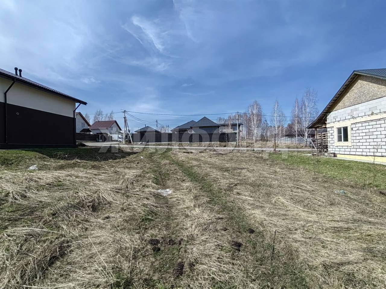 Продам земельный участок 800 м.кв.