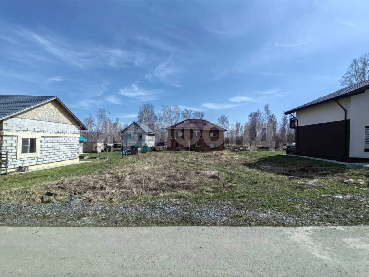Продам земельный участок 800 м.кв.