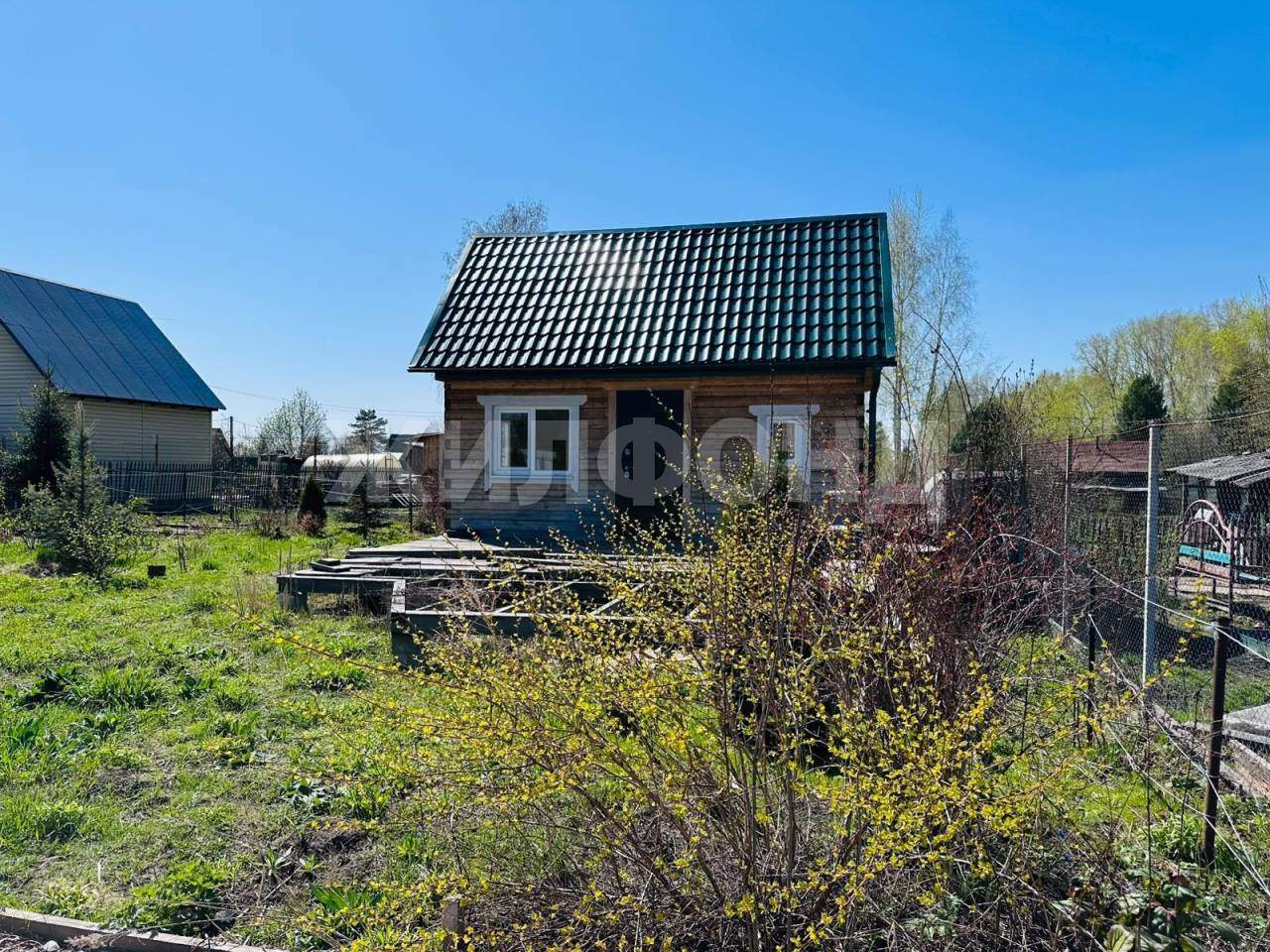 Продам земельный участок 659 м.кв.