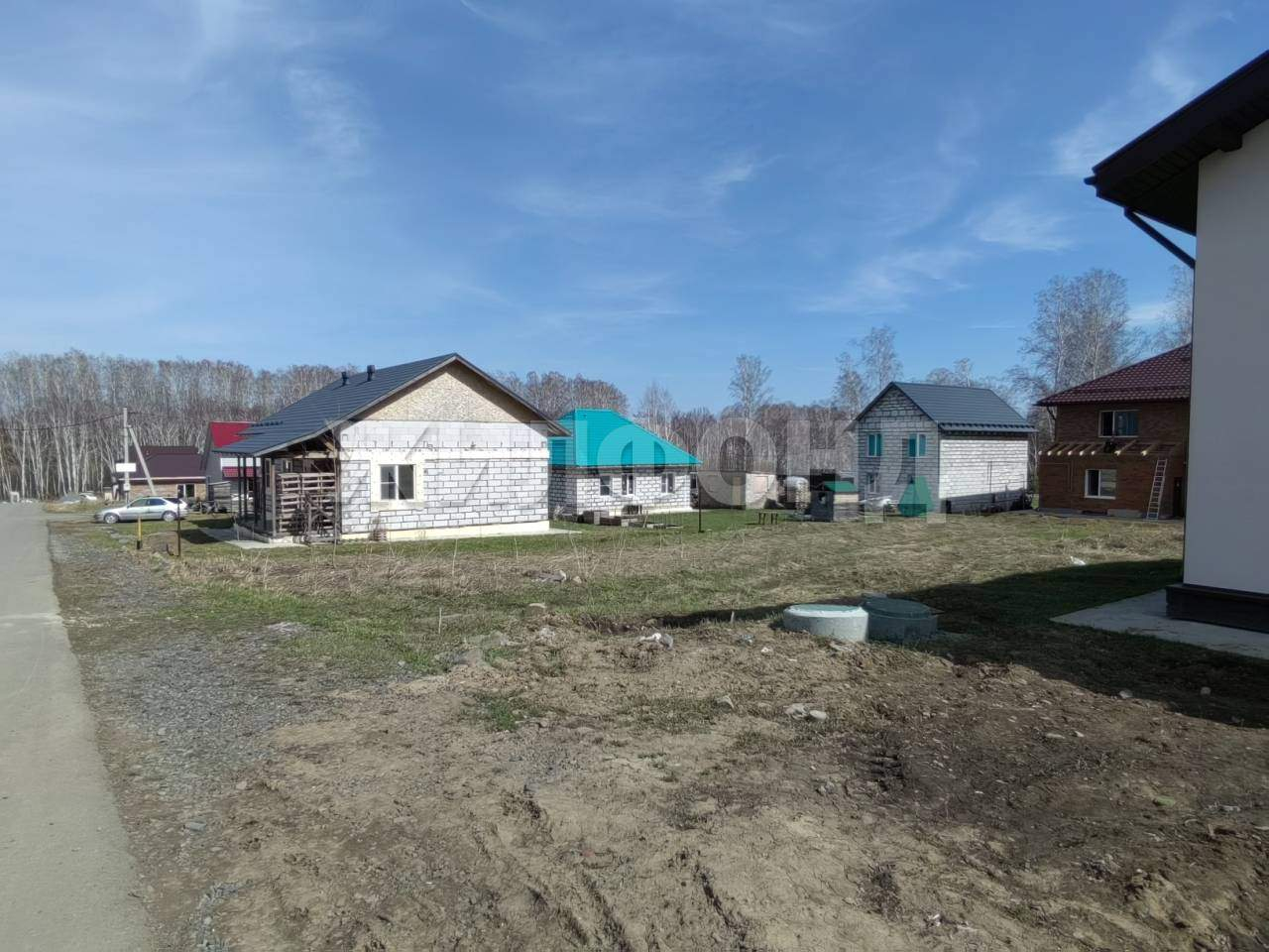 Продам земельный участок 800 м.кв.