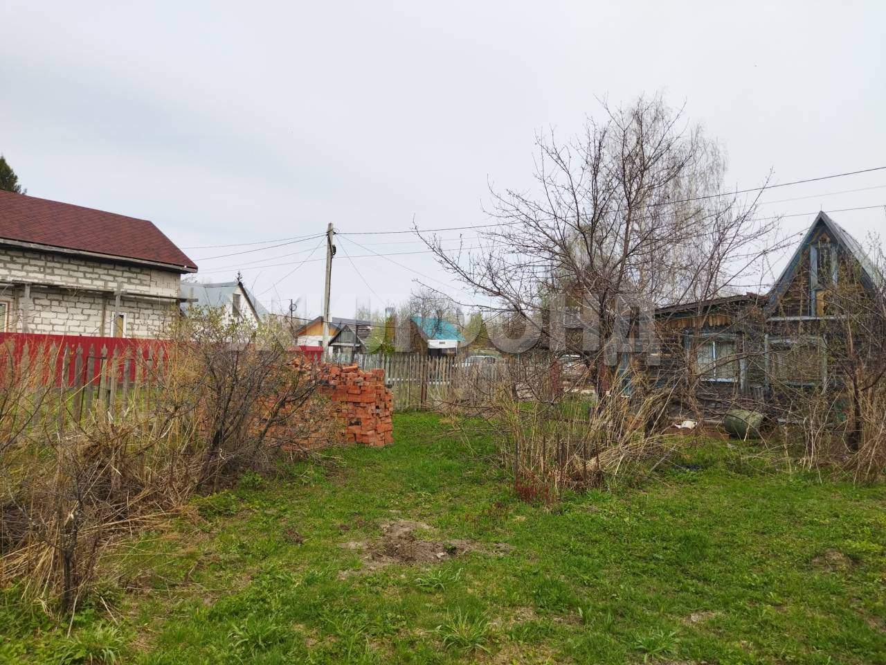 Продам земельный участок 701 м.кв.