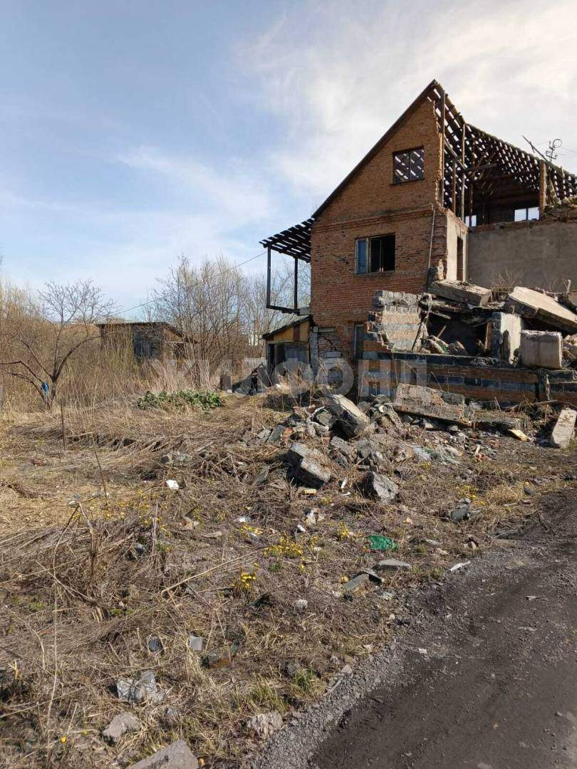 Продам земельный участок 1200 м.кв.