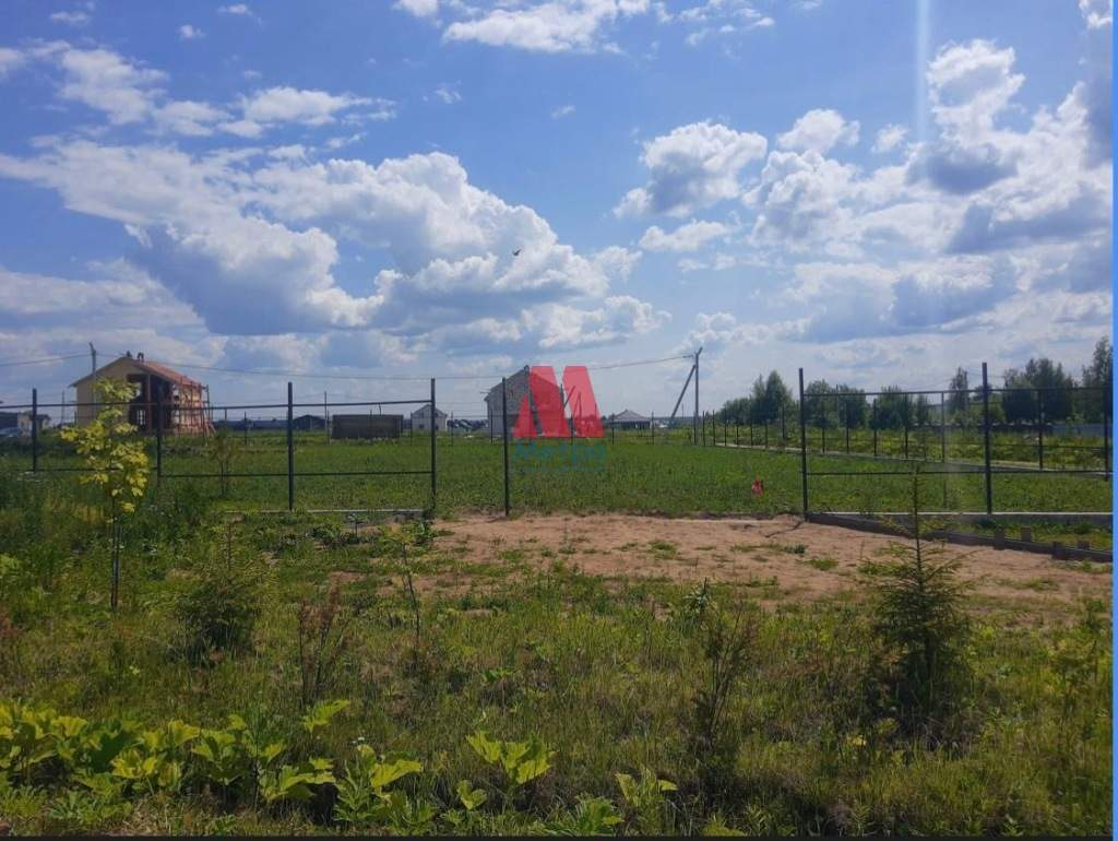 Продам земельный участок 800 м.кв.
