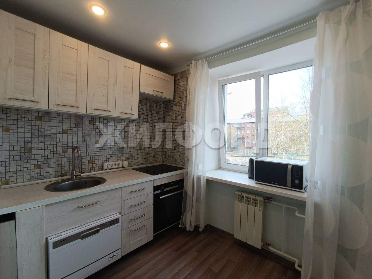 Квартира на продажу в Иркутске, Волжская улица, 31 фото №0