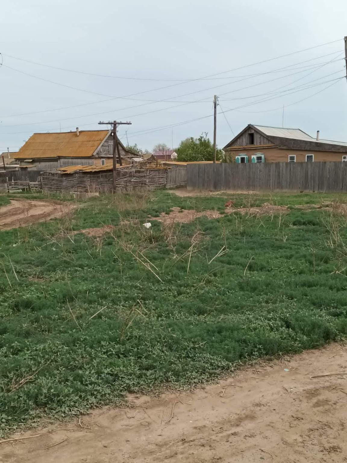 Продам земельный участок 150 м.кв.