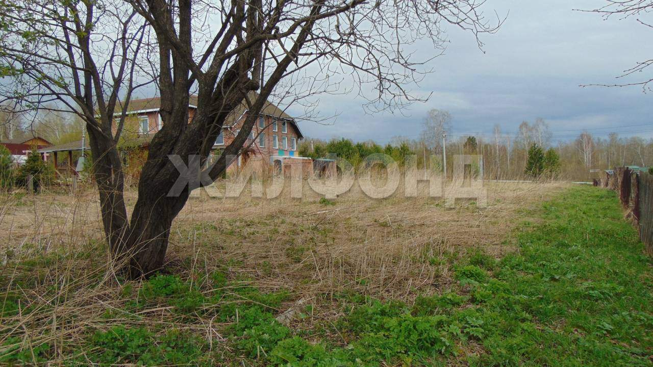 Продам земельный участок 1517 м.кв.
