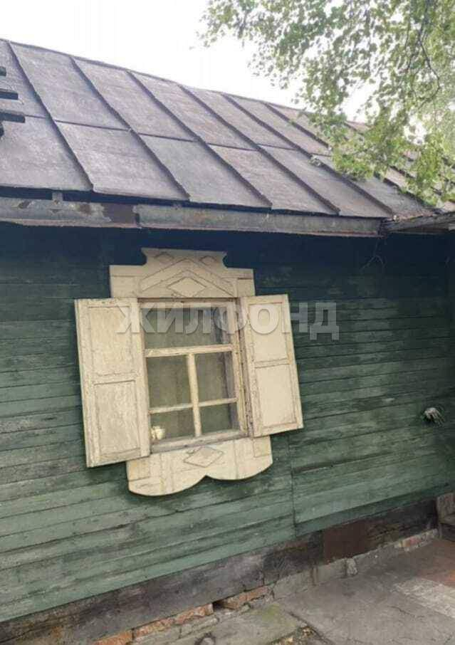 Продам земельный участок 700 м.кв.