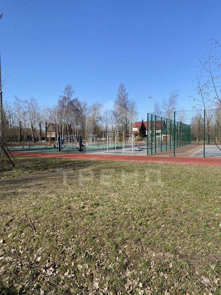Продам земельный участок 700 м.кв.