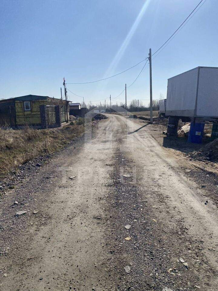 Продам земельный участок 800 м.кв.