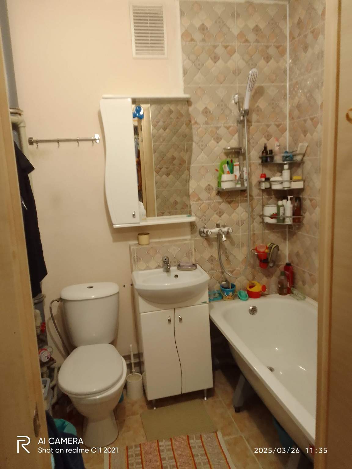 Квартира на продажу в Кирове, Стахановская улица, 16 фото №1