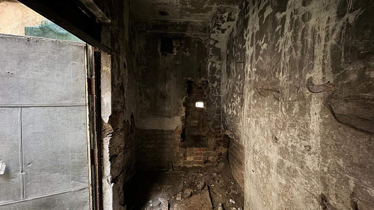 Продам торговое помещение 8 м.кв.