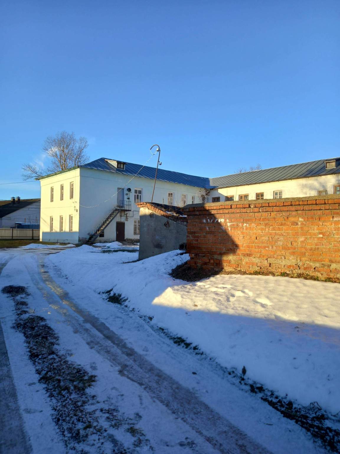 Продам торговое помещение 1144.2 м.кв.