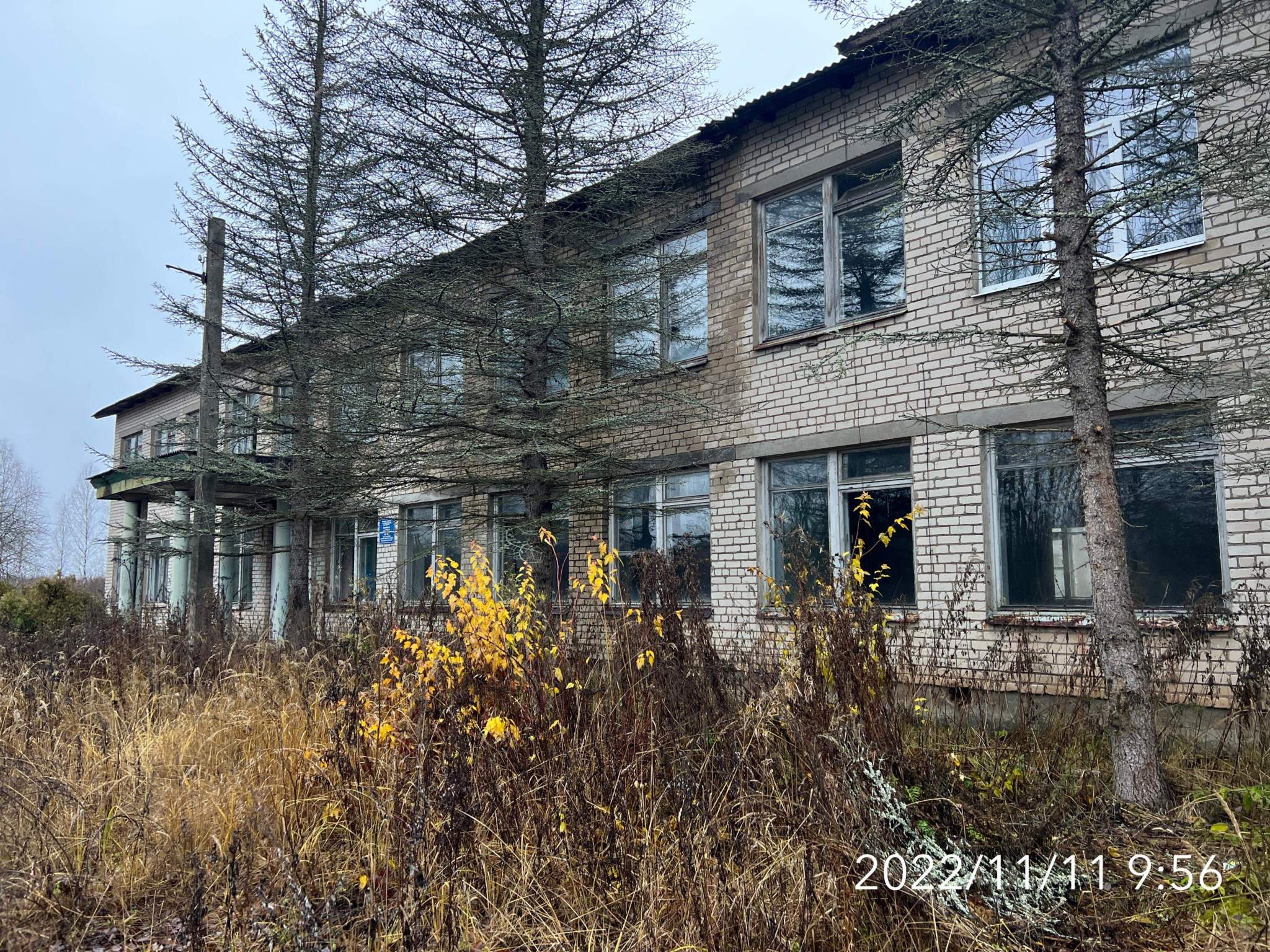 Продам торговое помещение 1096.8 м.кв.