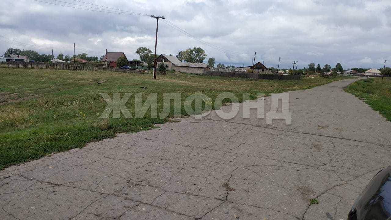 Продам земельный участок 2500 м.кв.