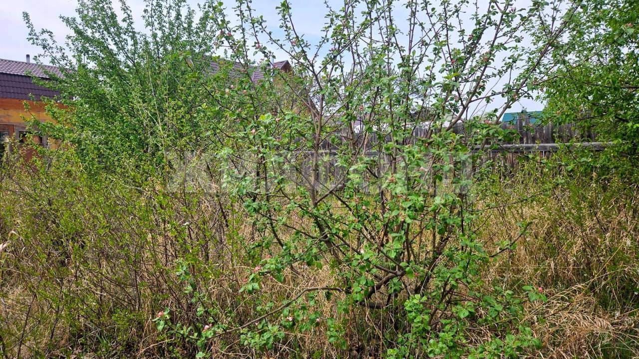 Продам земельный участок 1745 м.кв.