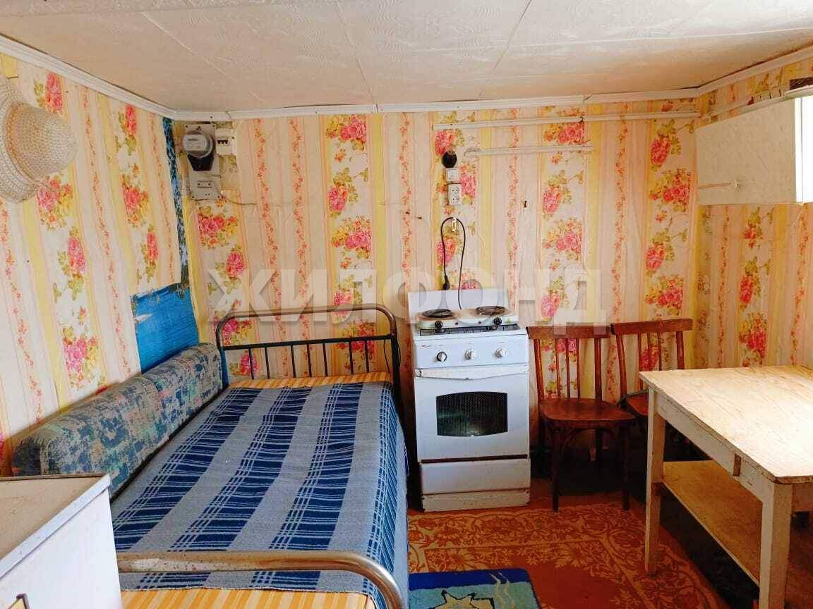 Продам земельный участок 643 м.кв.