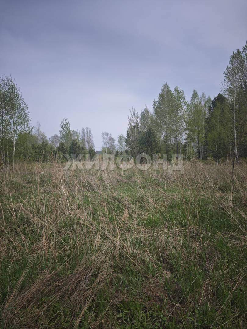 Продам земельный участок 711 м.кв.