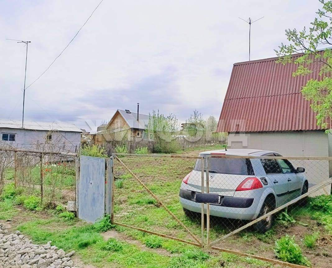 Продам земельный участок 643 м.кв.