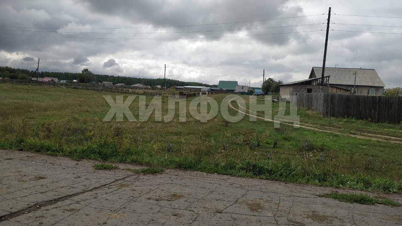 Продам земельный участок 2500 м.кв.