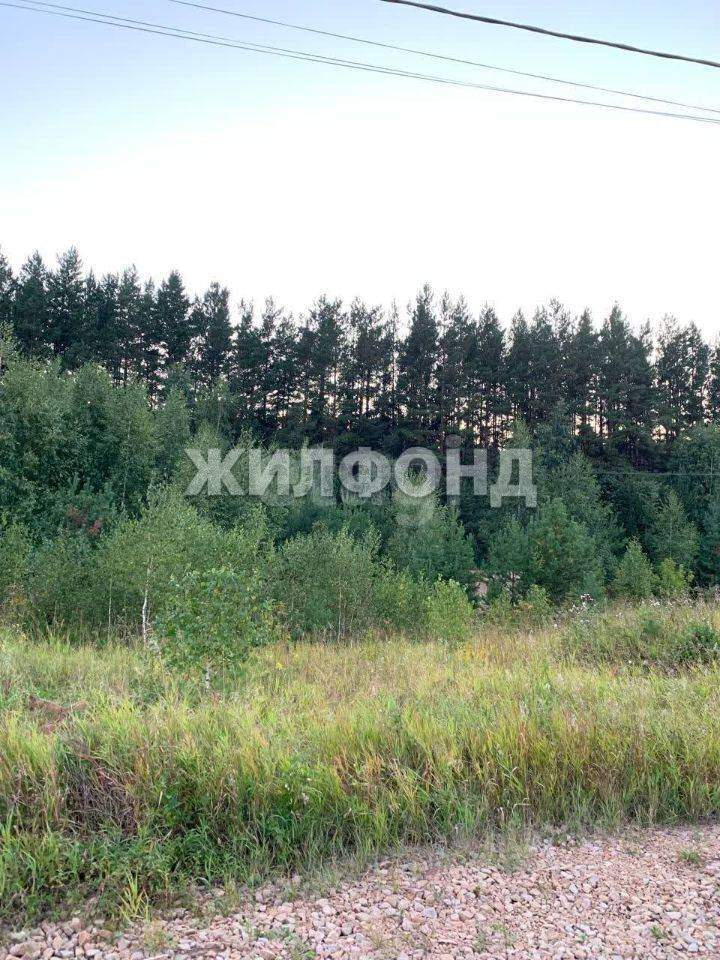 Продам земельный участок 1100 м.кв.