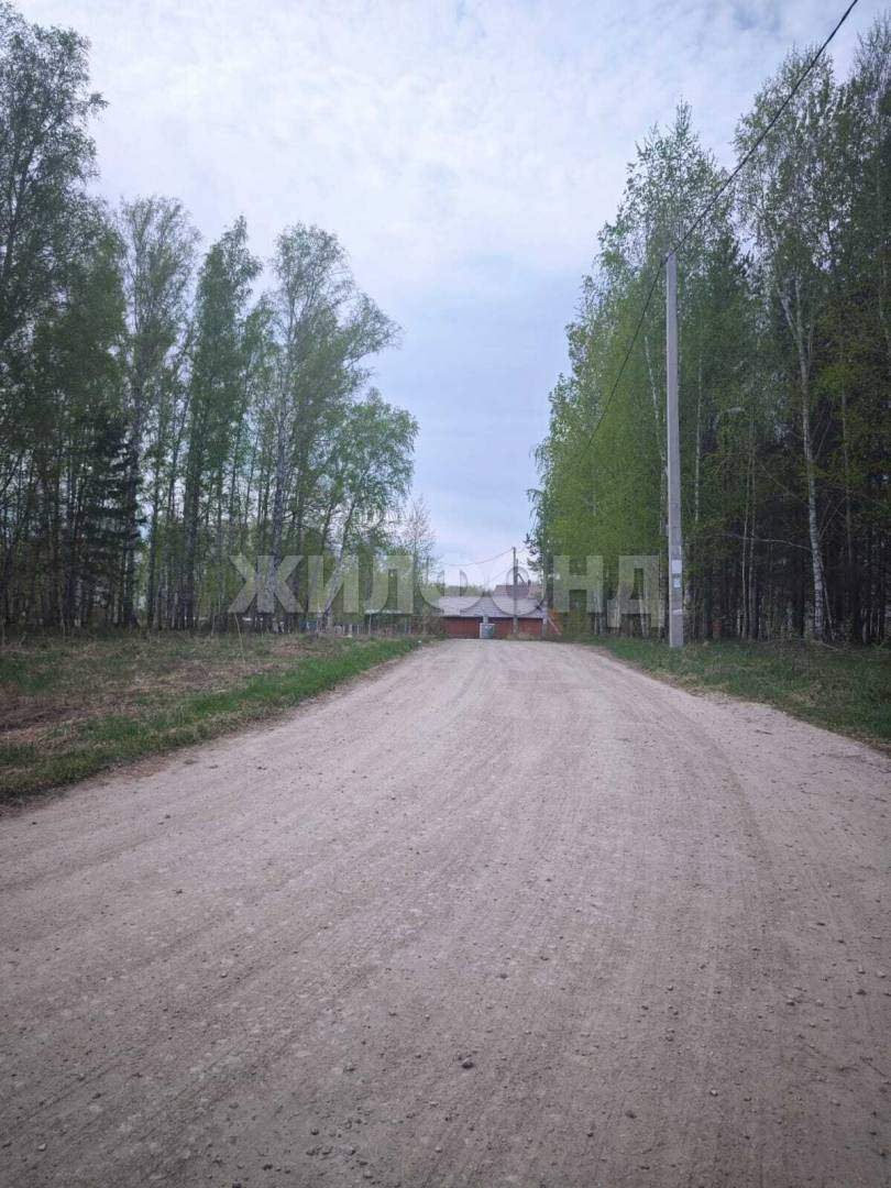 Продам земельный участок 597 м.кв.