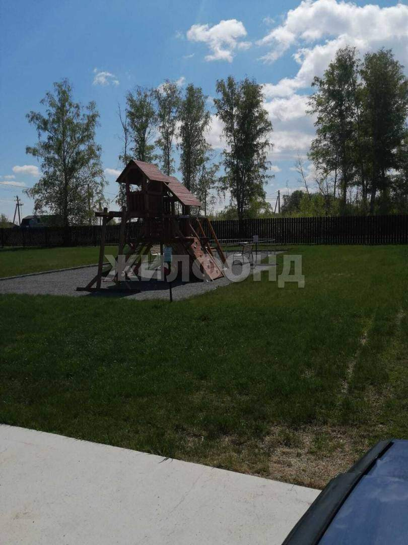 Продам земельный участок 794 м.кв.