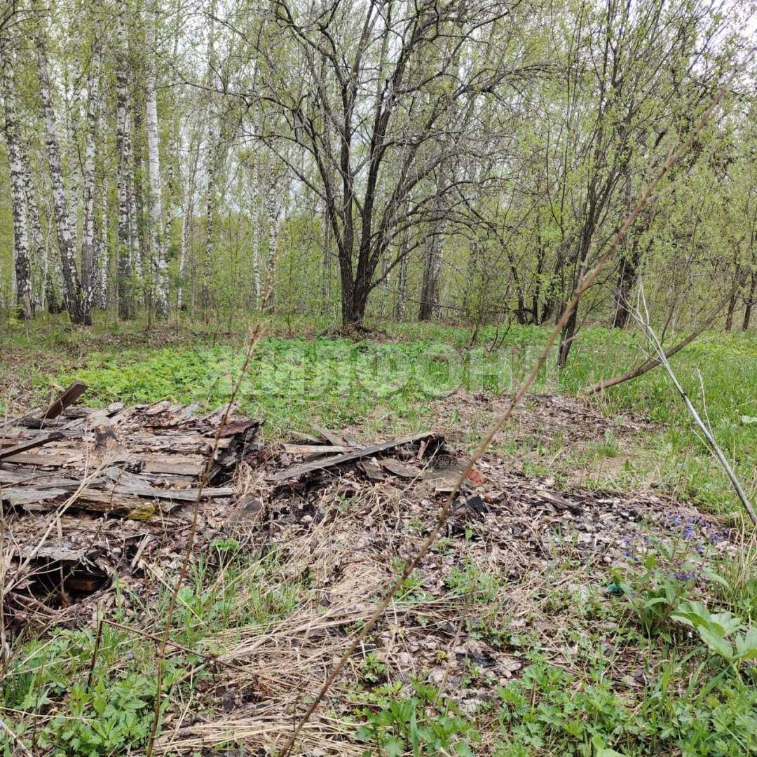 Продам земельный участок 704 м.кв.