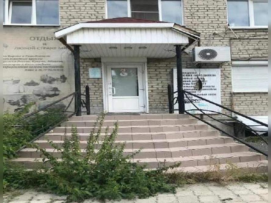 Офис на продажу в Асбесте, Челюскинцев улица, 15 фото №0